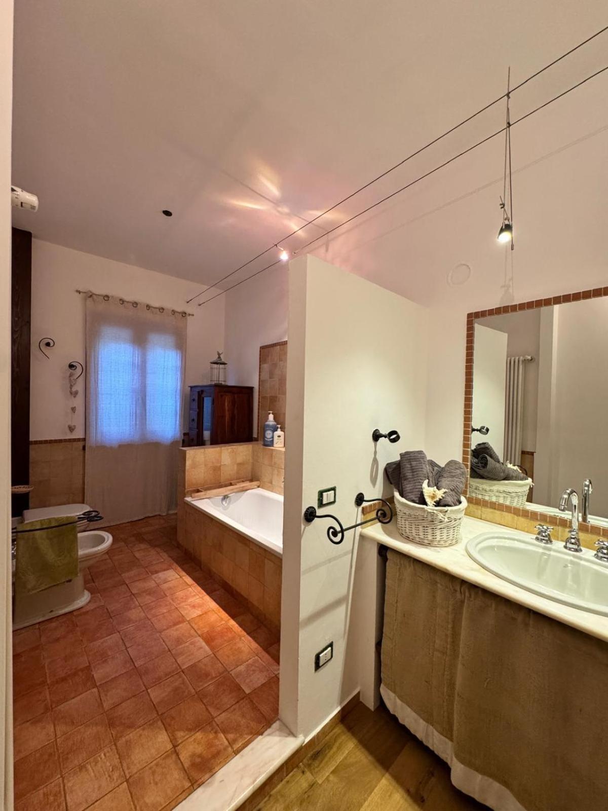 Al Riccio Bed and Breakfast Cocconato Exteriör bild