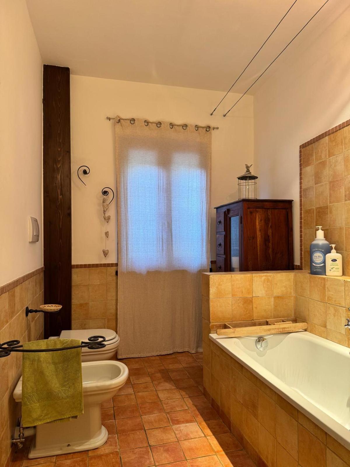 Al Riccio Bed and Breakfast Cocconato Exteriör bild